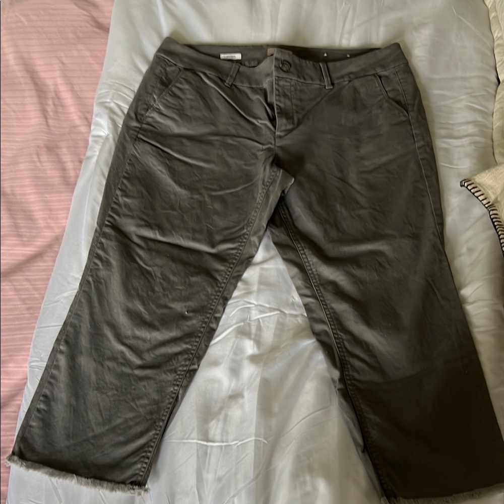 Green capris women